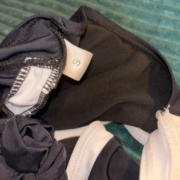 NWOT🌴 Women’s Victoria’s Secret One Piece Swimsuit - Picture 3 of 3